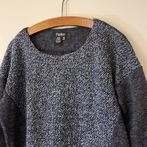 Sweater dress/tunic with pockets. Great, used condition. - Picture 6 of 6